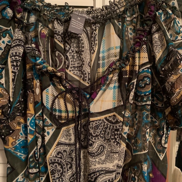 Polyester Sheer  summer blouse. Size M. Lose elastic waistline with ruffle below - Picture 3 of 4